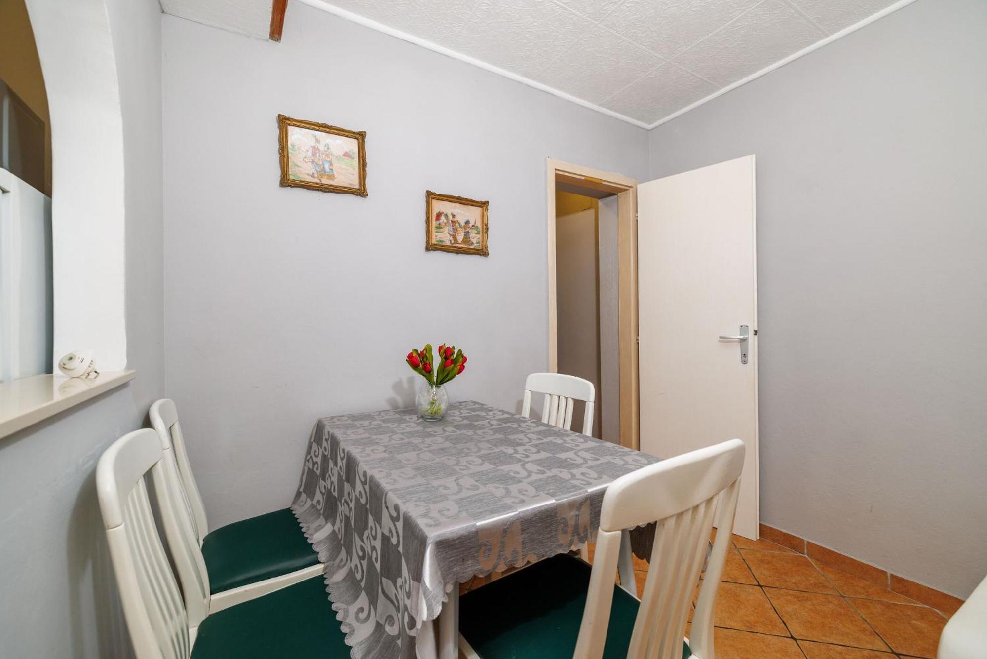Apartments And Room Mirjana Dramalj Luaran gambar