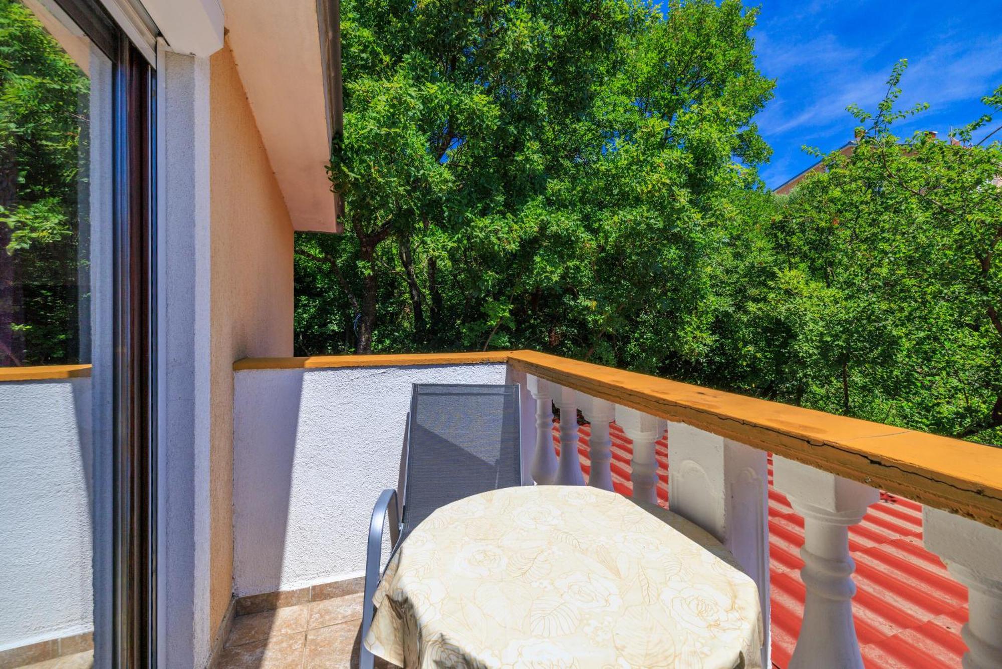 Apartments And Room Mirjana Dramalj Luaran gambar