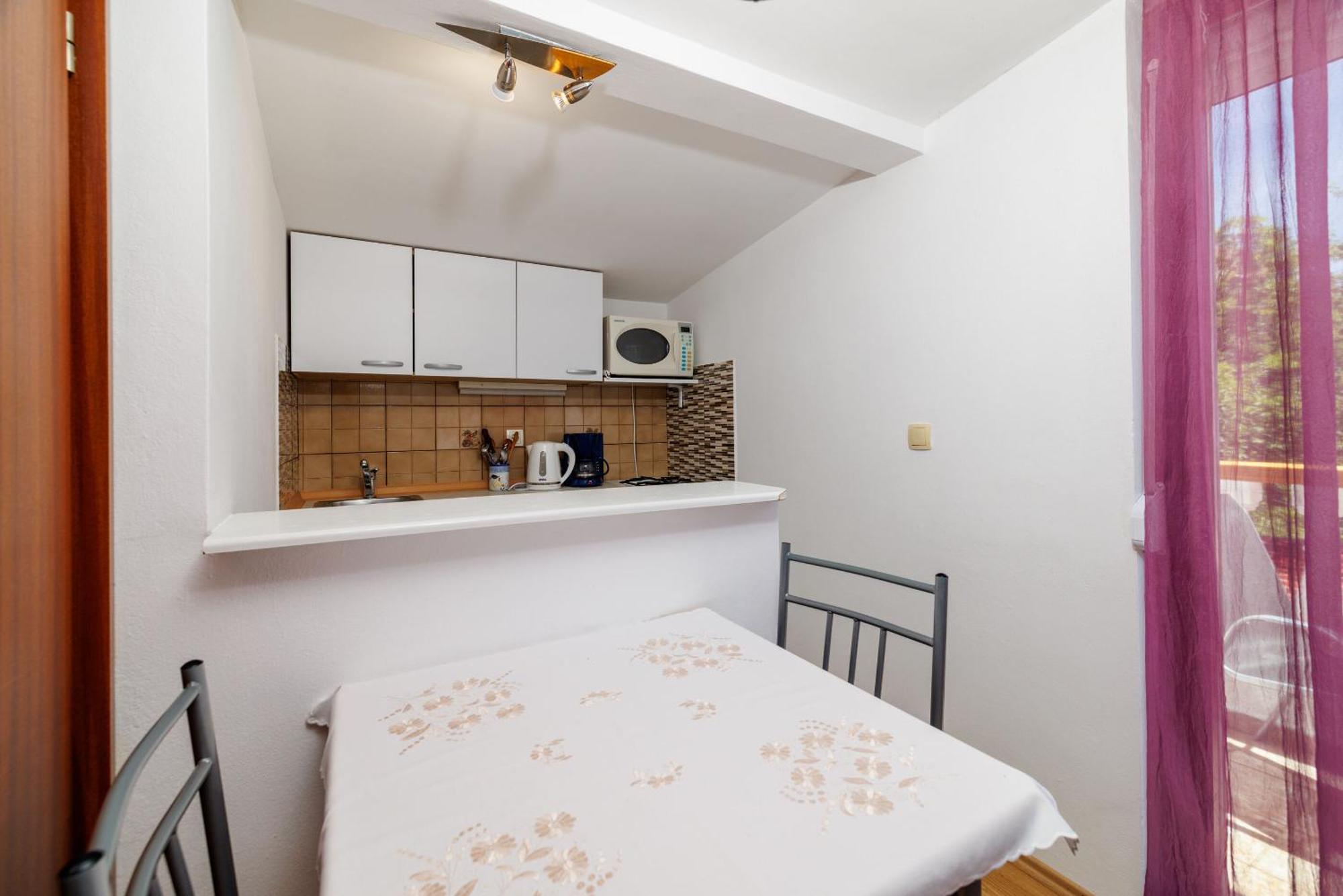 Apartments And Room Mirjana Dramalj Luaran gambar